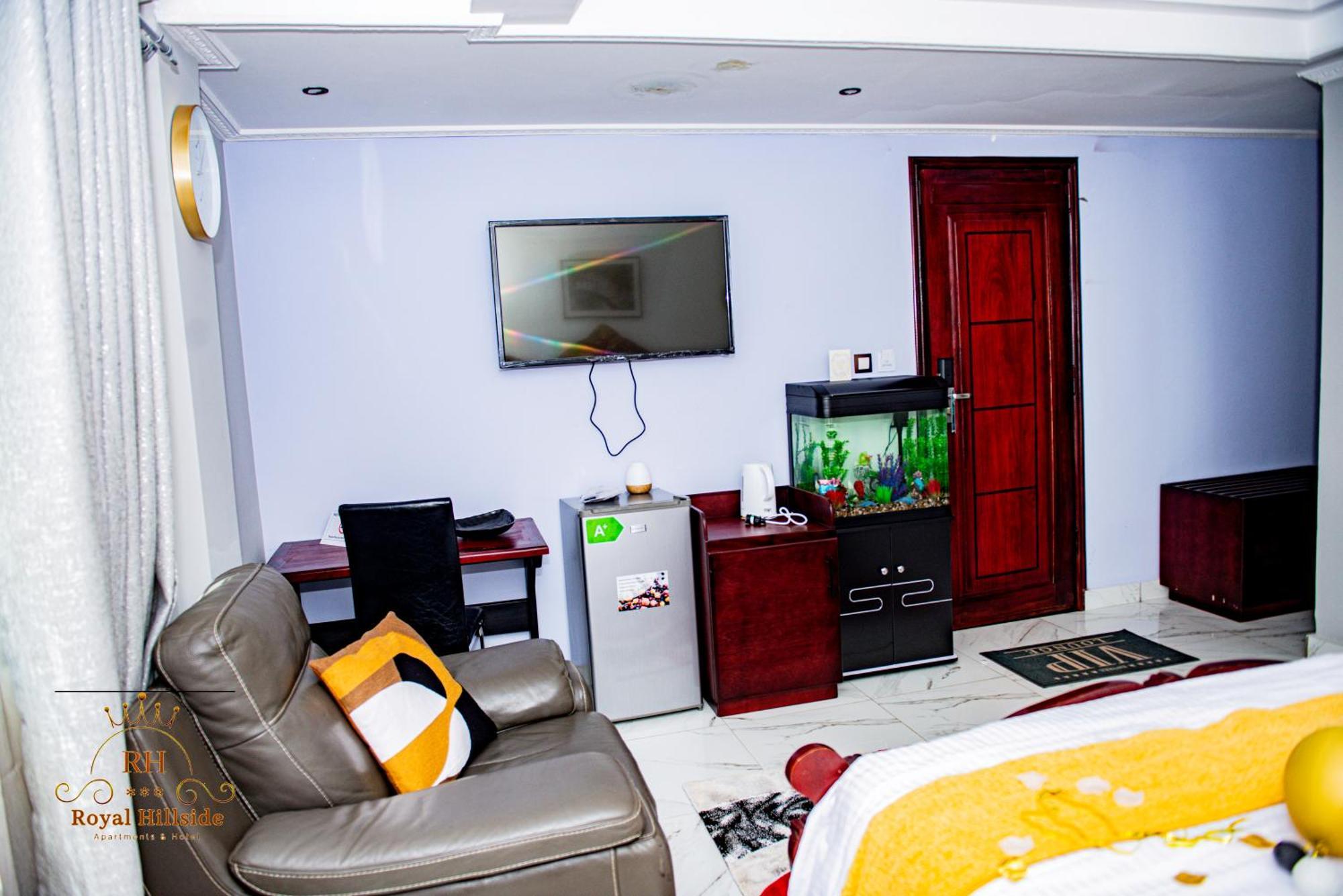 Royal Hillside Apartments And Hotels Yaoundé Exterior foto