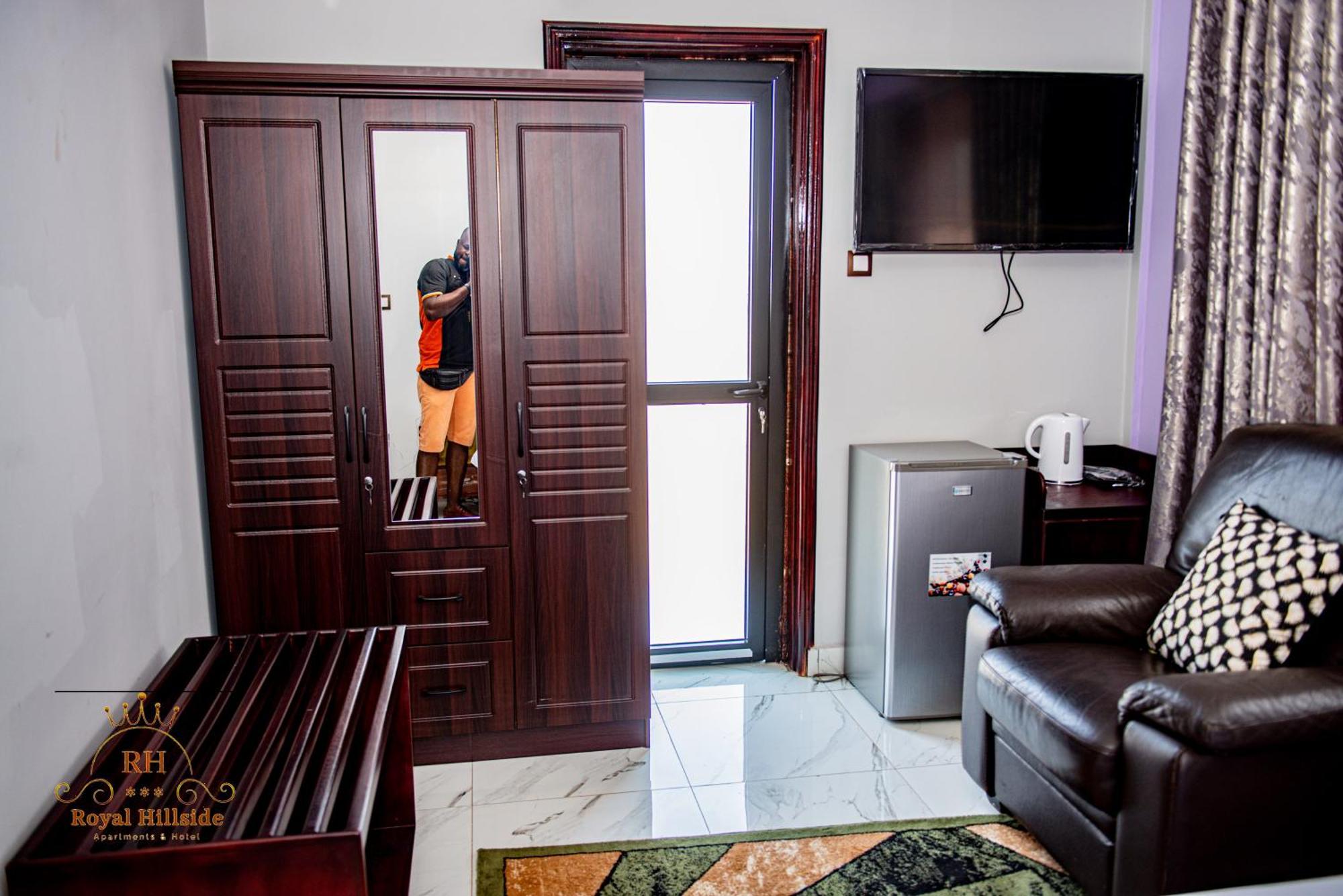 Royal Hillside Apartments And Hotels Yaoundé Exterior foto